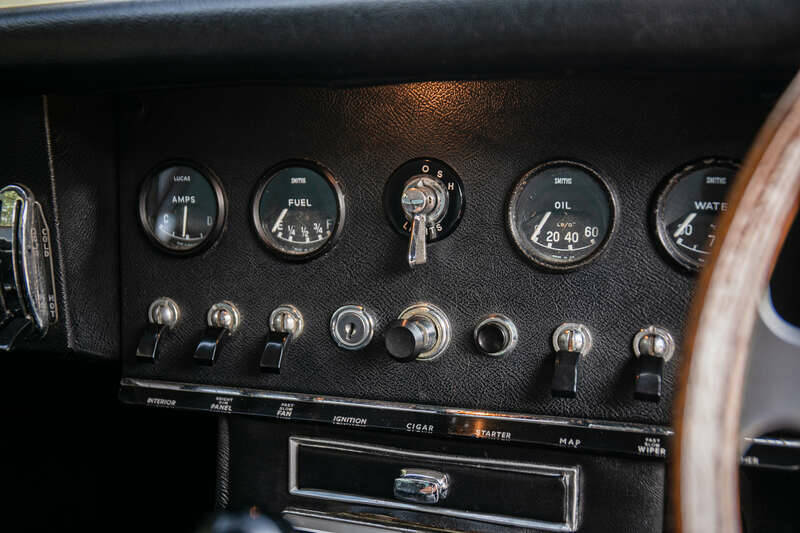 Image 29/40 de Jaguar Type E 4.2 (1967)