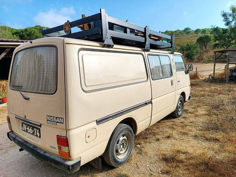 Image 5/8 of Nissan Urvan 2.3 D (1986)