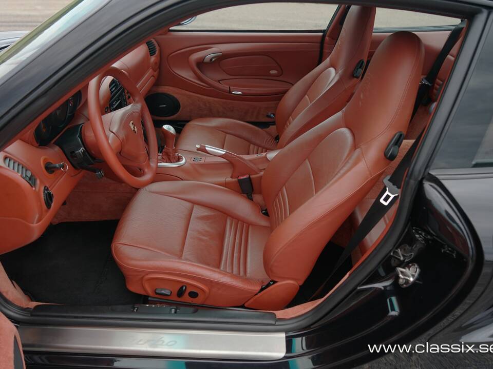 Immagine 11/22 di Porsche 911 Turbo (WLS) (2003)