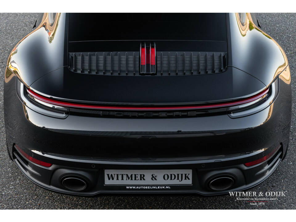 Immagine 26/34 di Porsche 911 Carrera (2020)