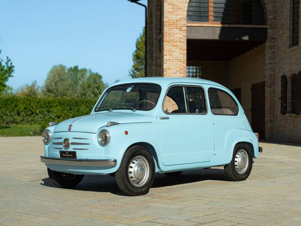 Image 1/49 of FIAT 600 (1957)
