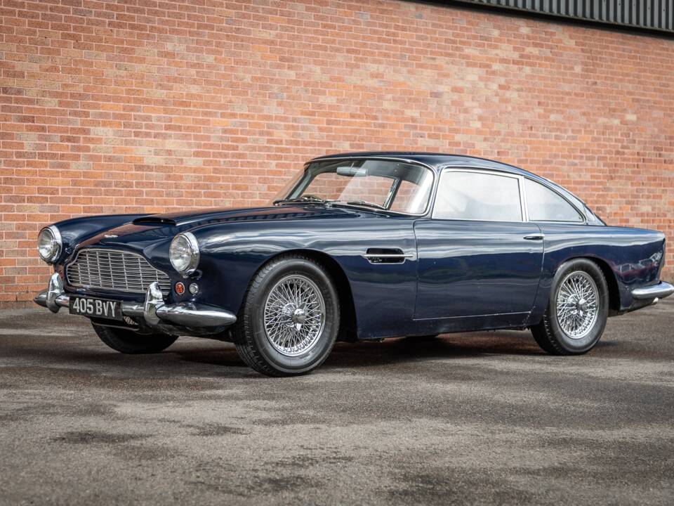 Image 1/64 of Aston Martin DB 4 (1962)