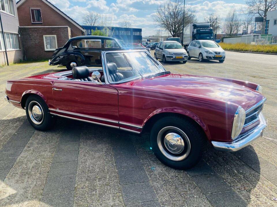 Afbeelding 22/50 van Mercedes-Benz 230 SL (1966)