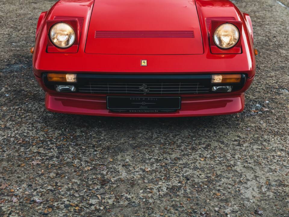 Bild 18/34 von Ferrari 308 GTB Quattrovalvole (1985)
