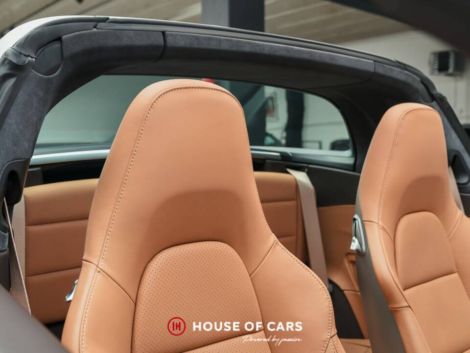 Immagine 19/25 di Porsche 911 Targa 4 (2016)