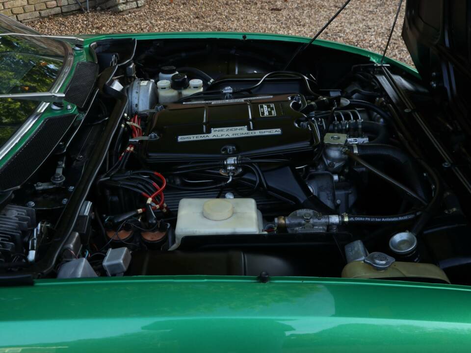 Image 42/50 of Alfa Romeo Montreal (1973)