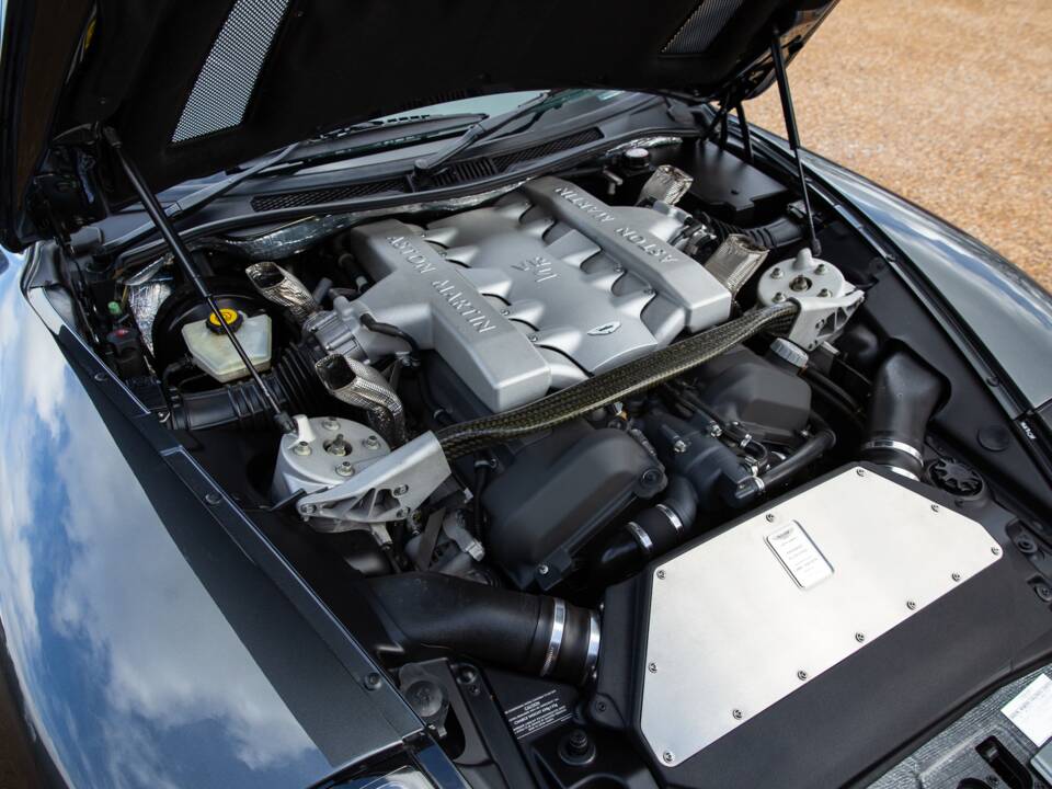 Image 76/92 of Aston Martin V12 Vanquish S (2007)