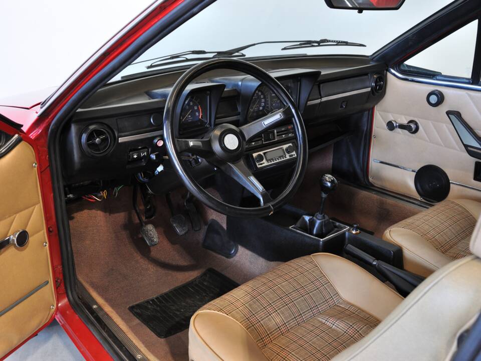 Bild 16/29 von Alfa Romeo Alfetta GT 1.6 (1978)