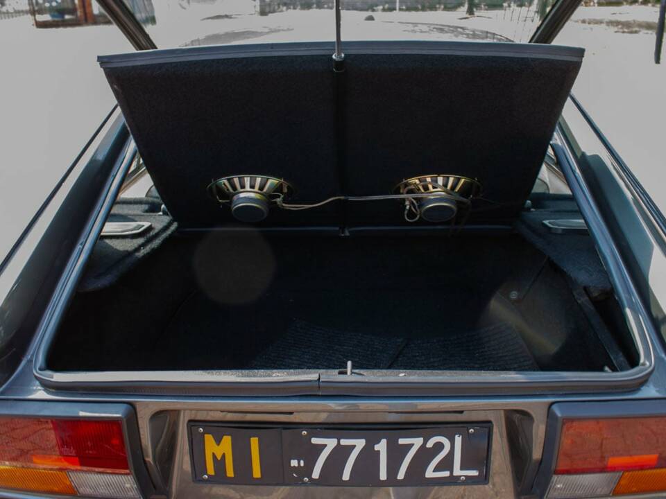 Afbeelding 10/10 van Alfa Romeo GTV 2.0 (1981)