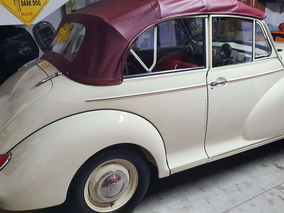 Image 66/66 of Morris Minor 1000 Tourer (1961)