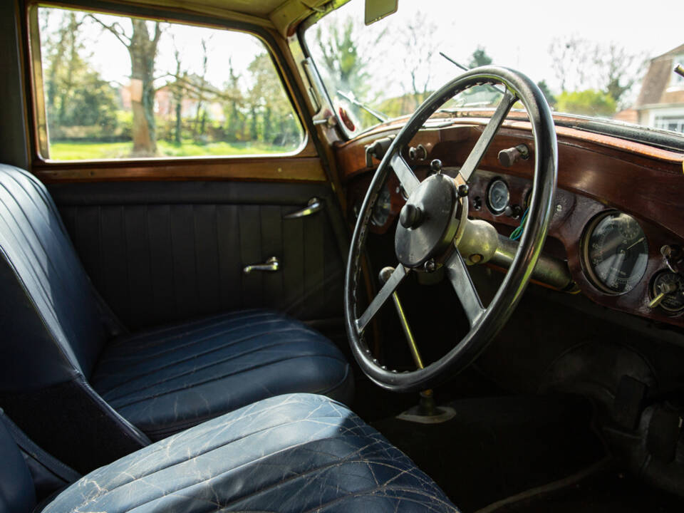 Image 4/44 of Alvis 4.3 Liter Saloon (1938)