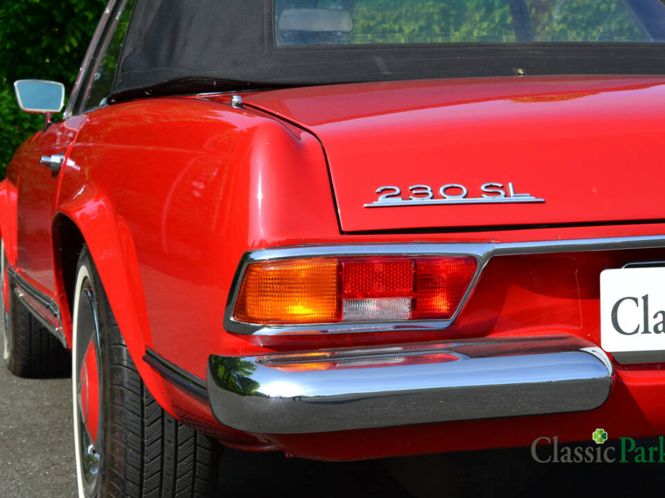 Image 42/50 de Mercedes-Benz 230 SL (1964)