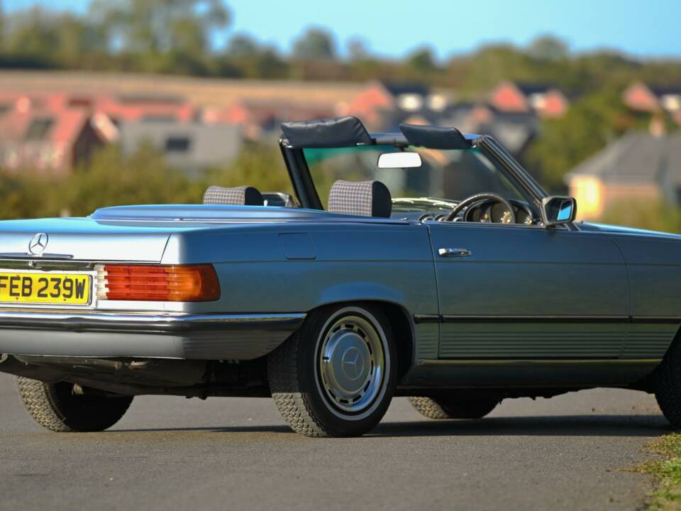 Immagine 13/50 di Mercedes-Benz 380 SL (1980)