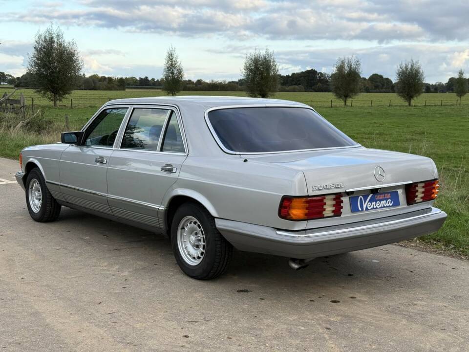 Bild 16/20 von Mercedes-Benz 500 SEL (1985)