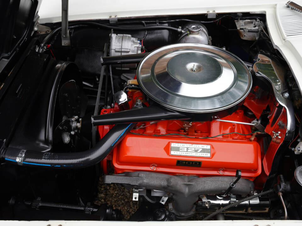 Image 33/50 of Chevrolet Corvette Sting Ray (1963)