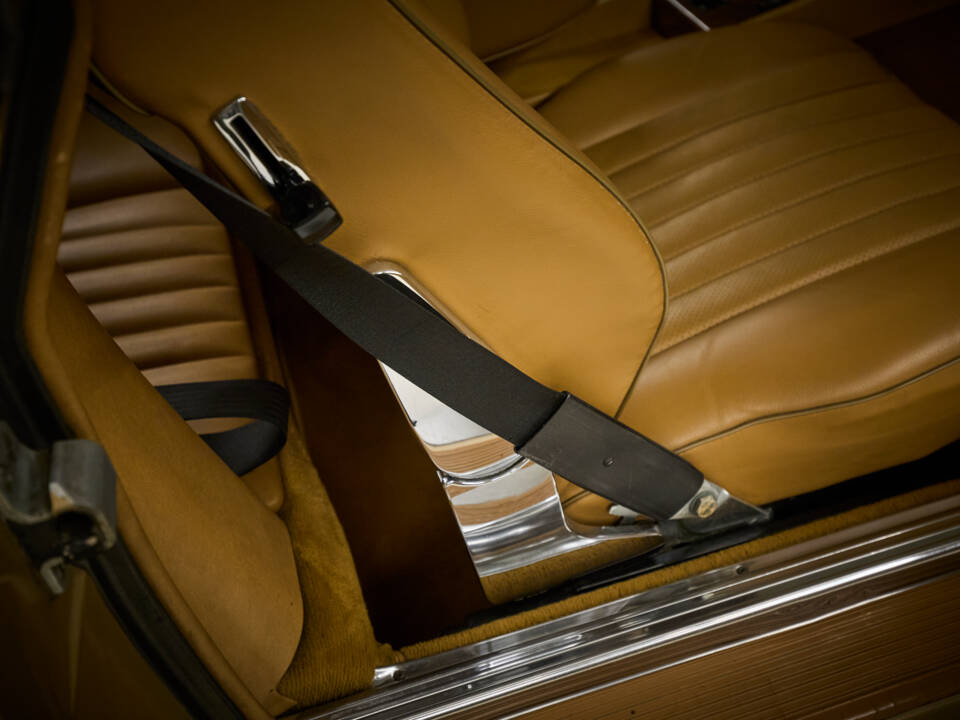 Image 73/99 of Mercedes-Benz 300 SL (1987)