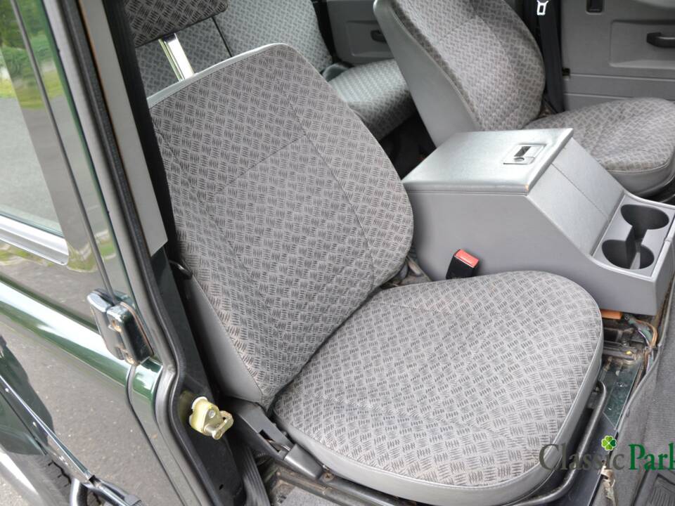 Afbeelding 23/50 van Land Rover Defender 110 Td5 (2000)