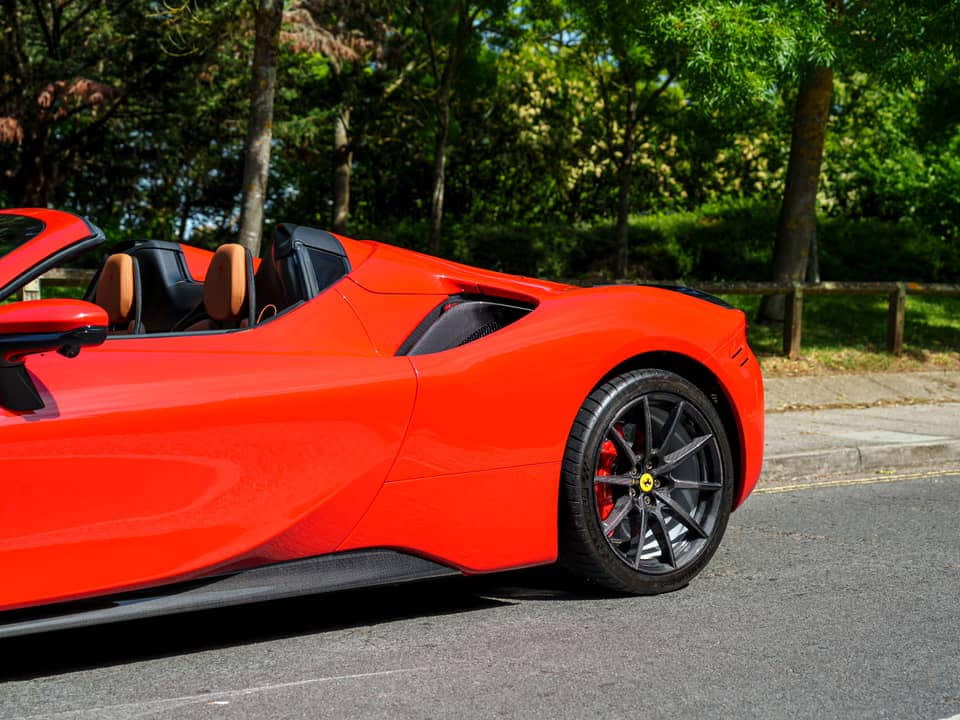 Image 13/37 of Ferrari SF90 Spider (2023)