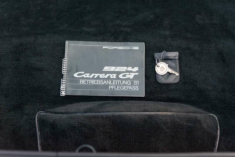 Image 47/48 de Porsche 924 Carrera GT (1981)