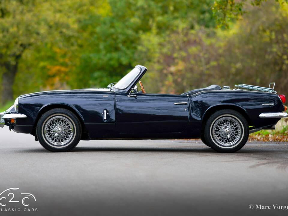Image 3/60 of Triumph Spitfire Mk III (1970)