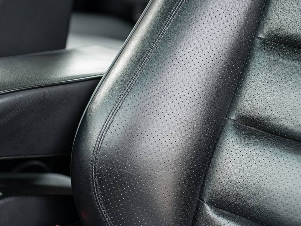 Bild 32/61 von Mercedes-Benz 500 E (1992)