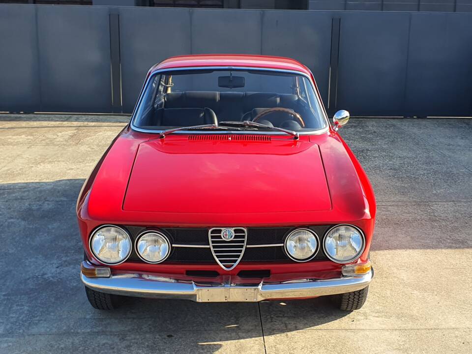 Bild 2/50 von Alfa Romeo 1750 GT Veloce (1969)