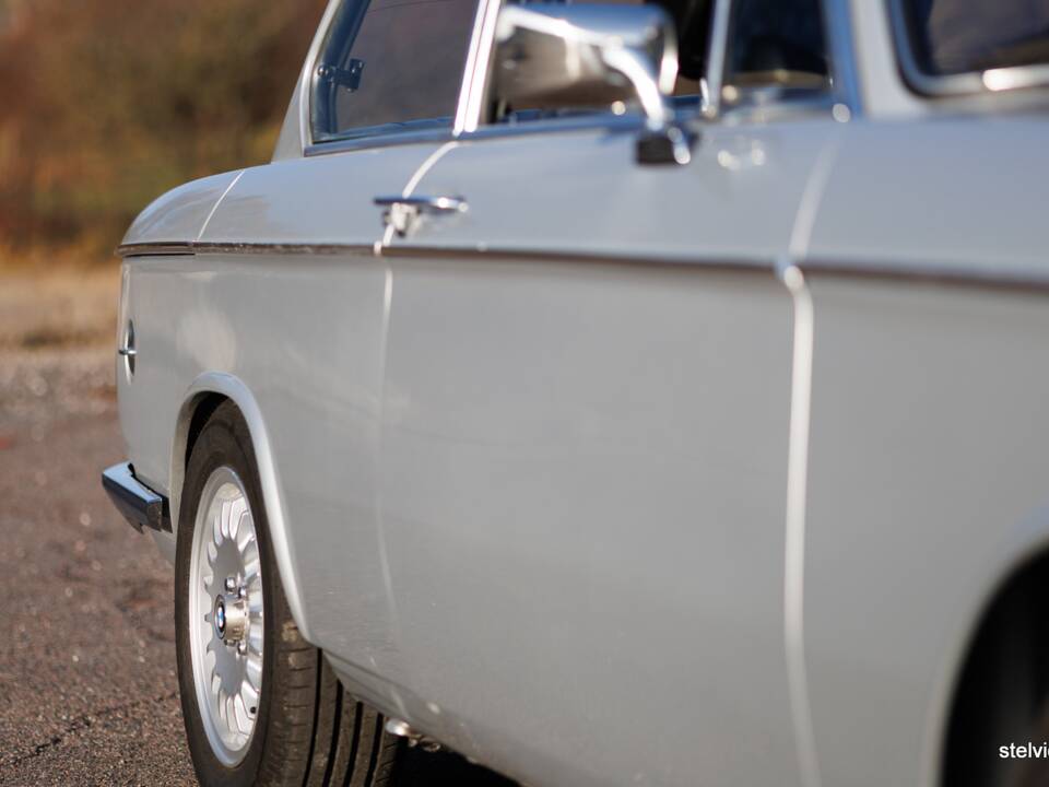 Bild 19/53 von BMW 2002 tii (1974)