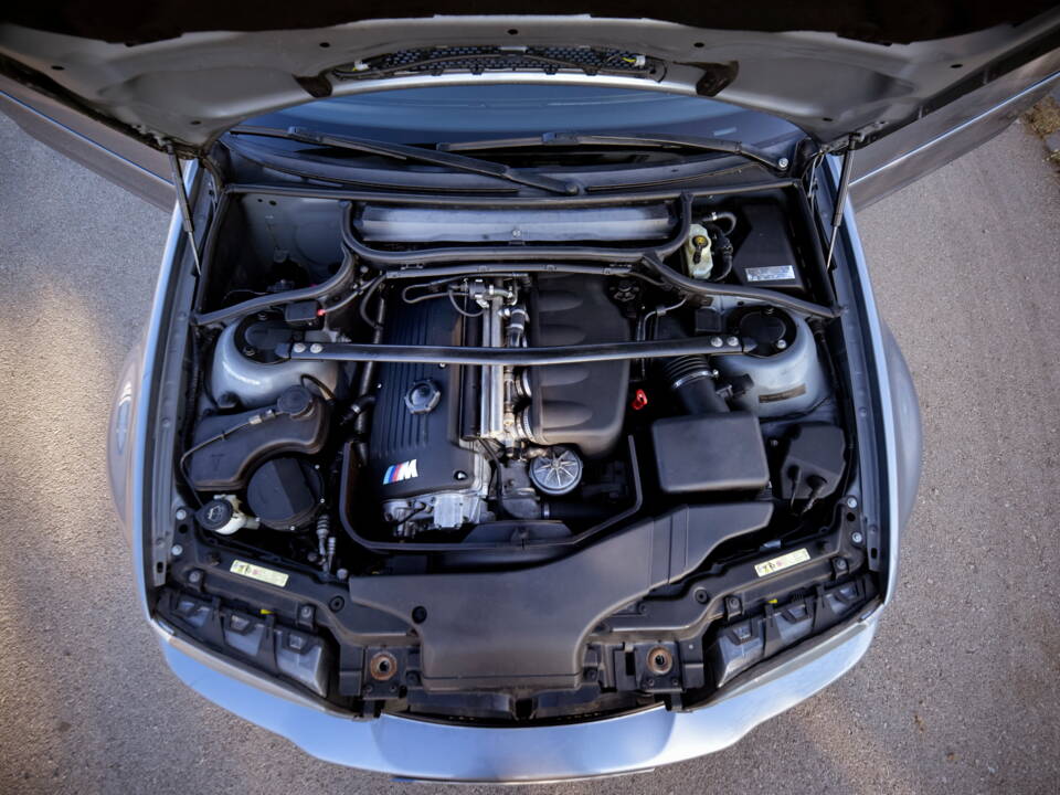 Immagine 45/61 di BMW M3 (2005)