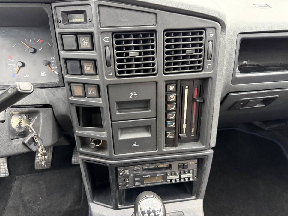 Bild 38/62 von Peugeot 505 Break 4x4 Dangel (1988)