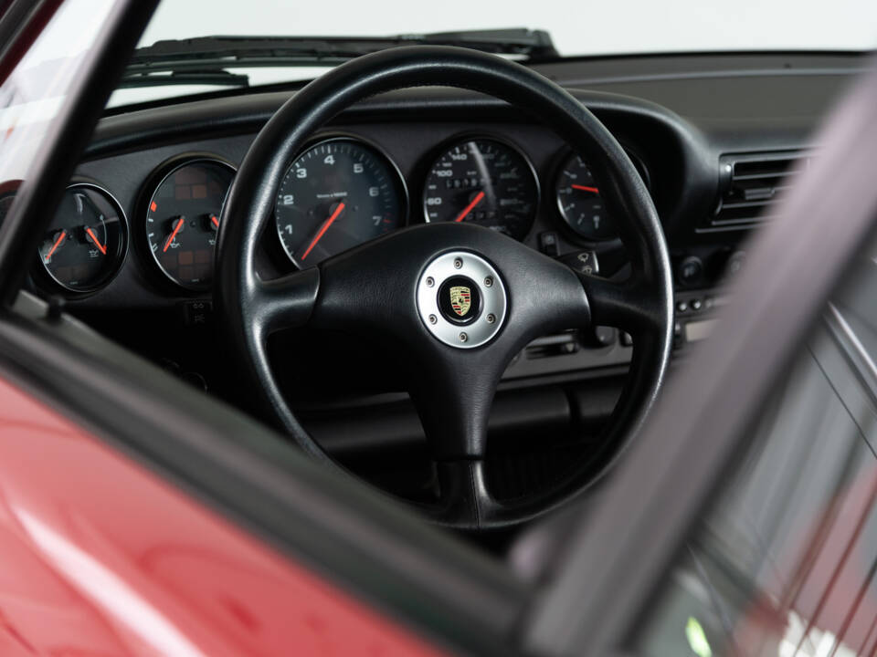 Image 26/46 of Porsche 911 Carrera RS (1995)