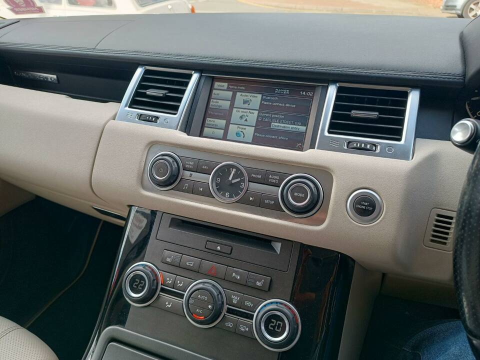 Image 14/17 de Land Rover Range Rover Sport SDV6 (2011)