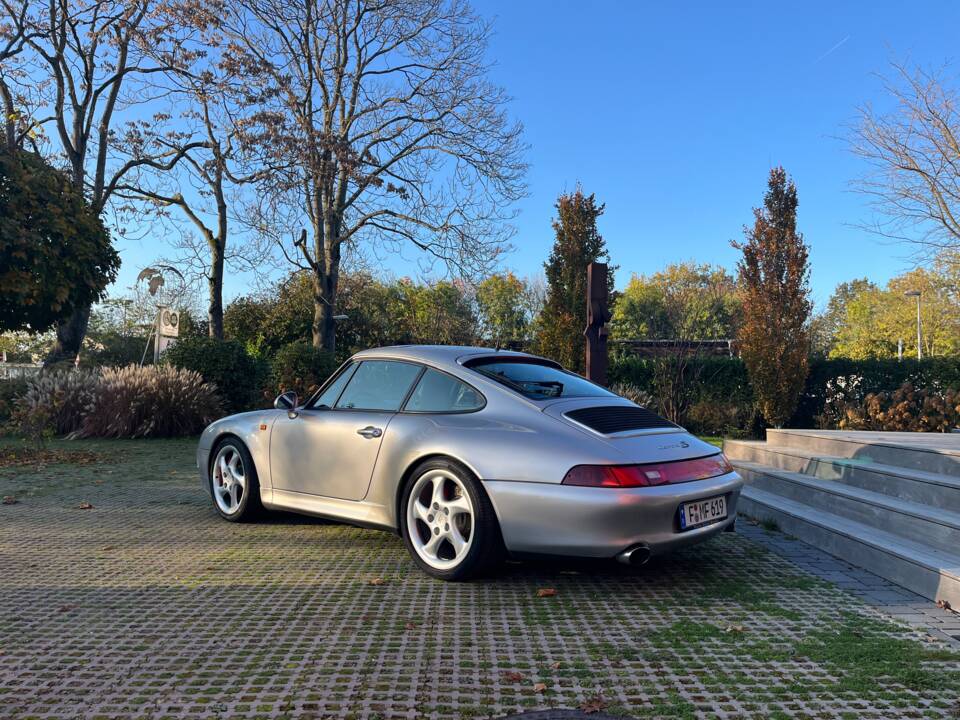 Bild 3/41 von Porsche 911 Carrera 4S (1997)