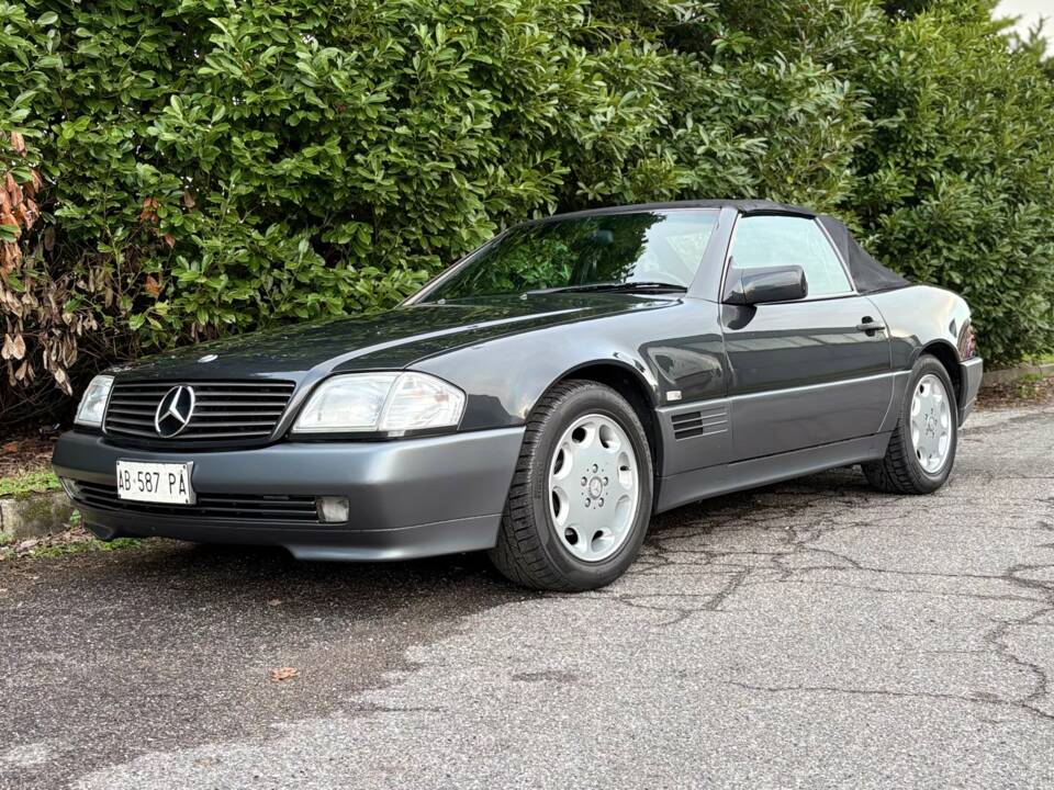 Image 1/14 of Mercedes-Benz SL 280 (1994)