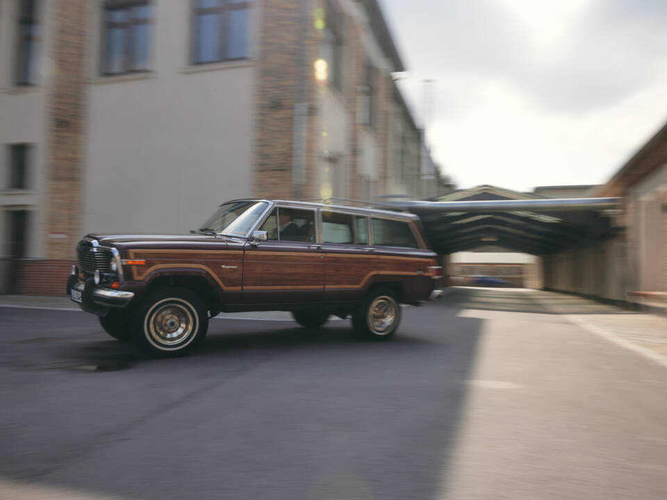 Image 48/96 of Jeep Wagoneer Limited (1982)