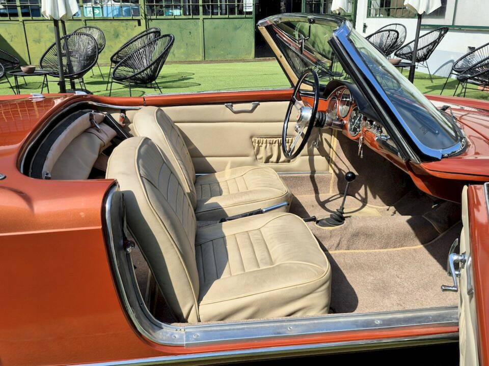 Image 42/71 of Cisitalia Spyder Riviera 850 Scorpione (1960)