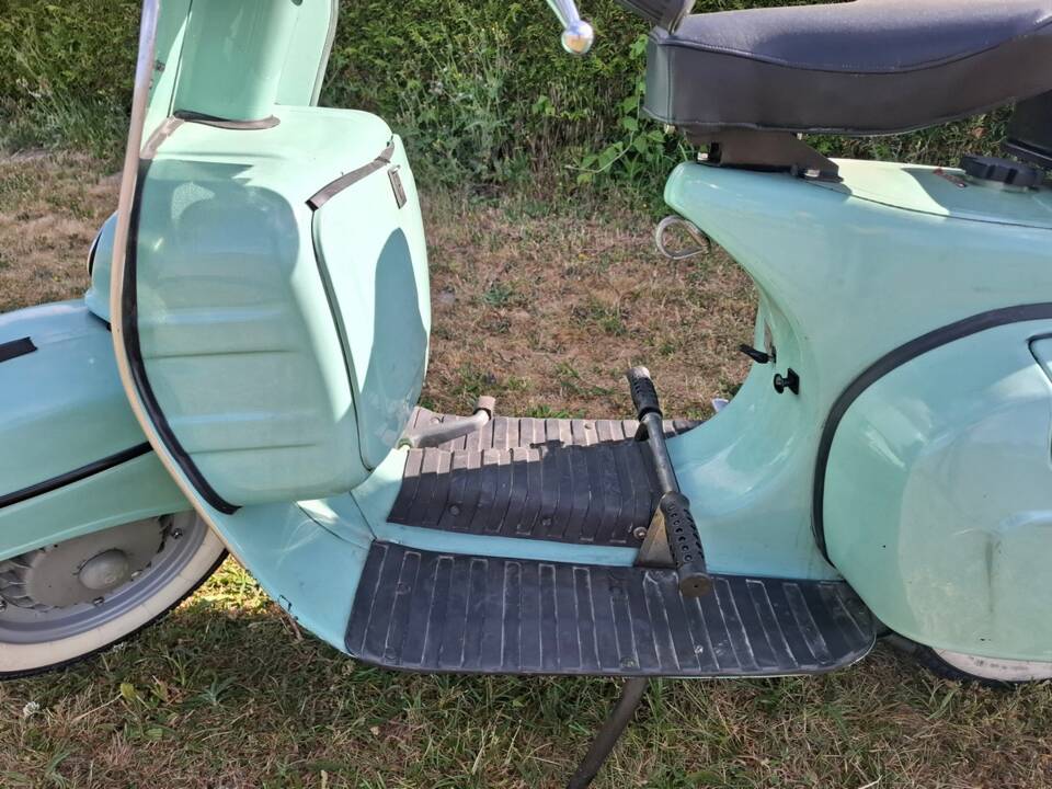 Image 8/48 of Bajaj DUMMY (1993)