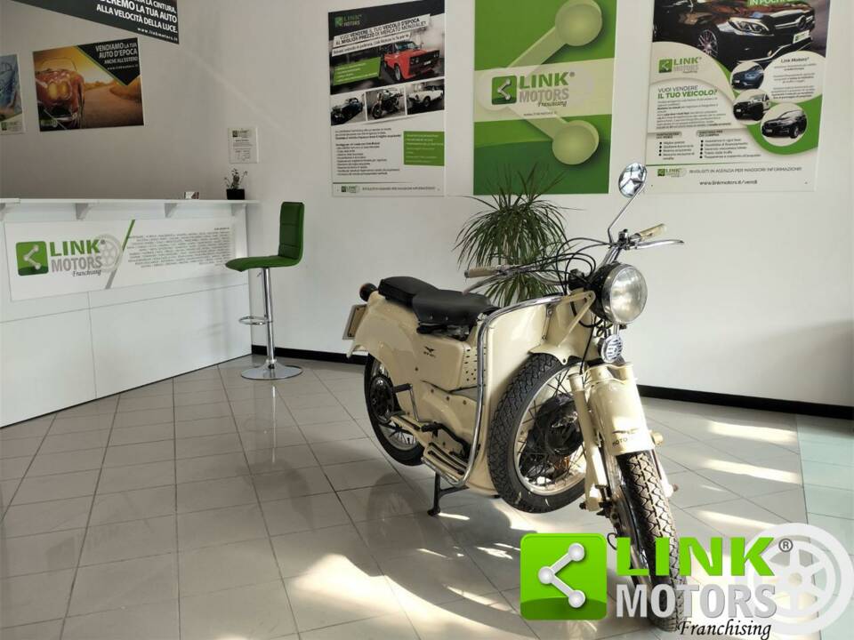 Afbeelding 1/10 van Moto Guzzi DUMMY (1954)