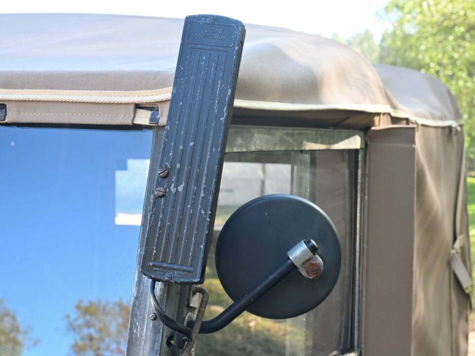Image 37/50 of Land Rover 80 (1949)