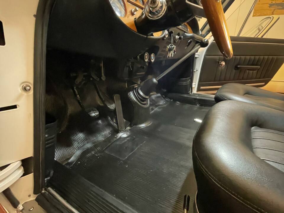 Bild 25/30 von Lancia Fulvia Coupe Rallye (1967)