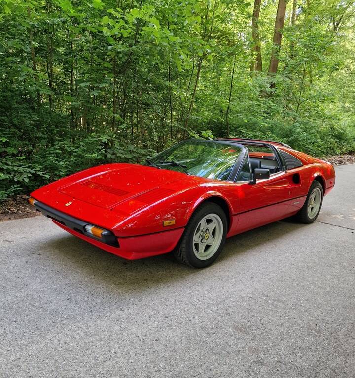 Image 1/82 of Ferrari 308 GTS Quattrovalvole (1983)