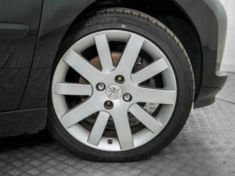 Image 43/50 de Peugeot 207 CC 1.6 VTi (2008)