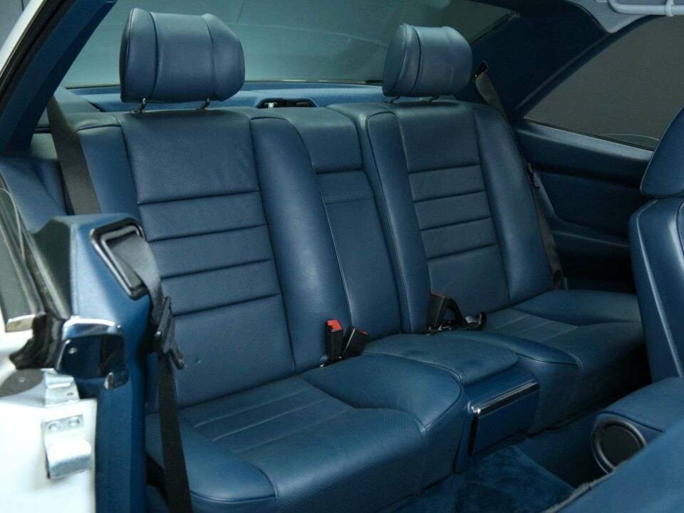 Bild 27/50 von Mercedes-Benz 560 SEC (1988)