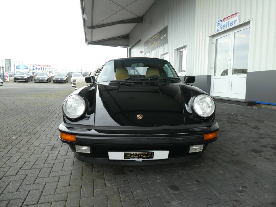 Bild 2/21 von Porsche 911 Carrera 3.2 (1987)
