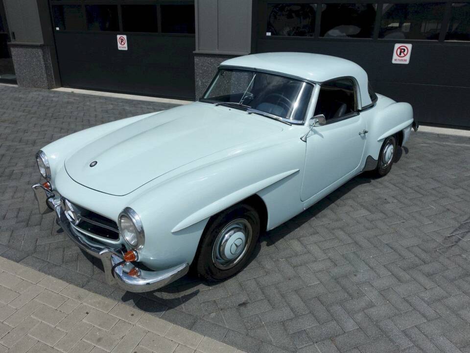 Image 8/43 of Mercedes-Benz 190 SL (1957)
