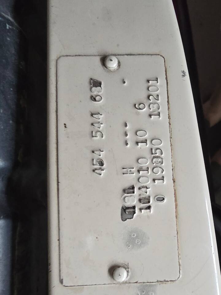 Image 18/21 de Mercedes-Benz 250 (1969)