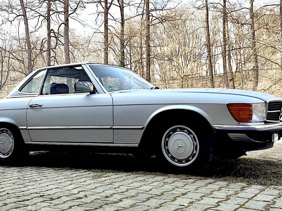 Image 5/22 of Mercedes-Benz 280 SL (1982)