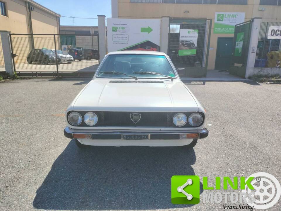 Bild 2/10 von Lancia Beta Coupe 1300 (1982)