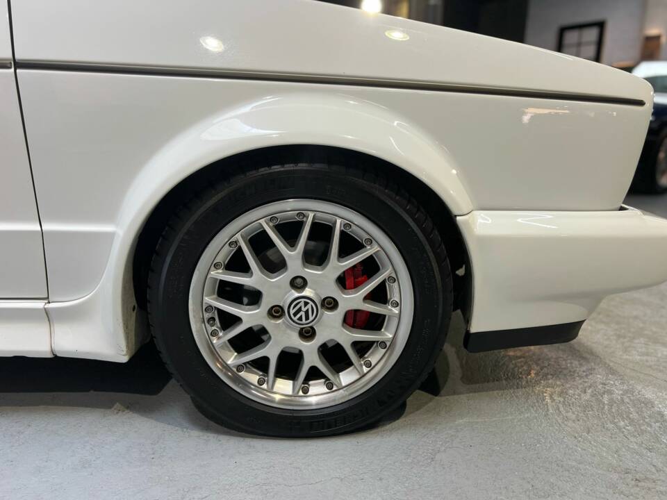Immagine 43/68 di Volkswagen Golf III GTI 2.0 (1993)