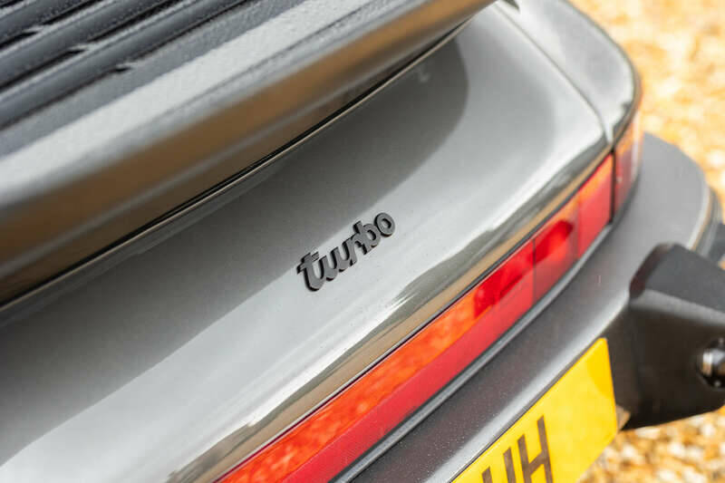 Afbeelding 35/50 van Porsche 911 Turbo 3.3 (1989)