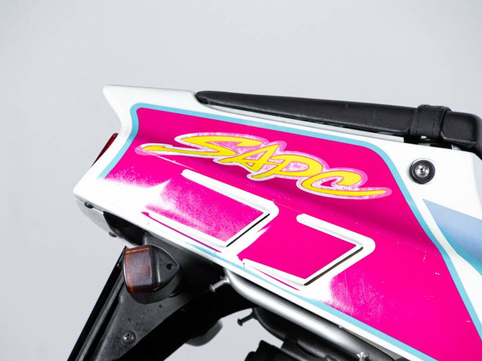 Image 35/50 of Suzuki DUMMY (1992)